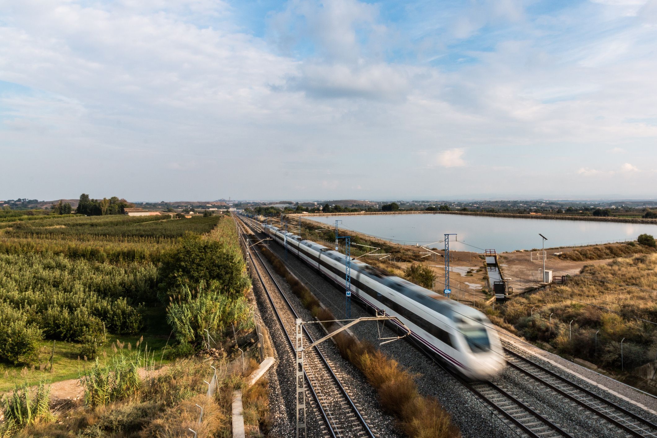 Tren d'alta velocitat a la demarcació de Lleida | PPrat / iStock