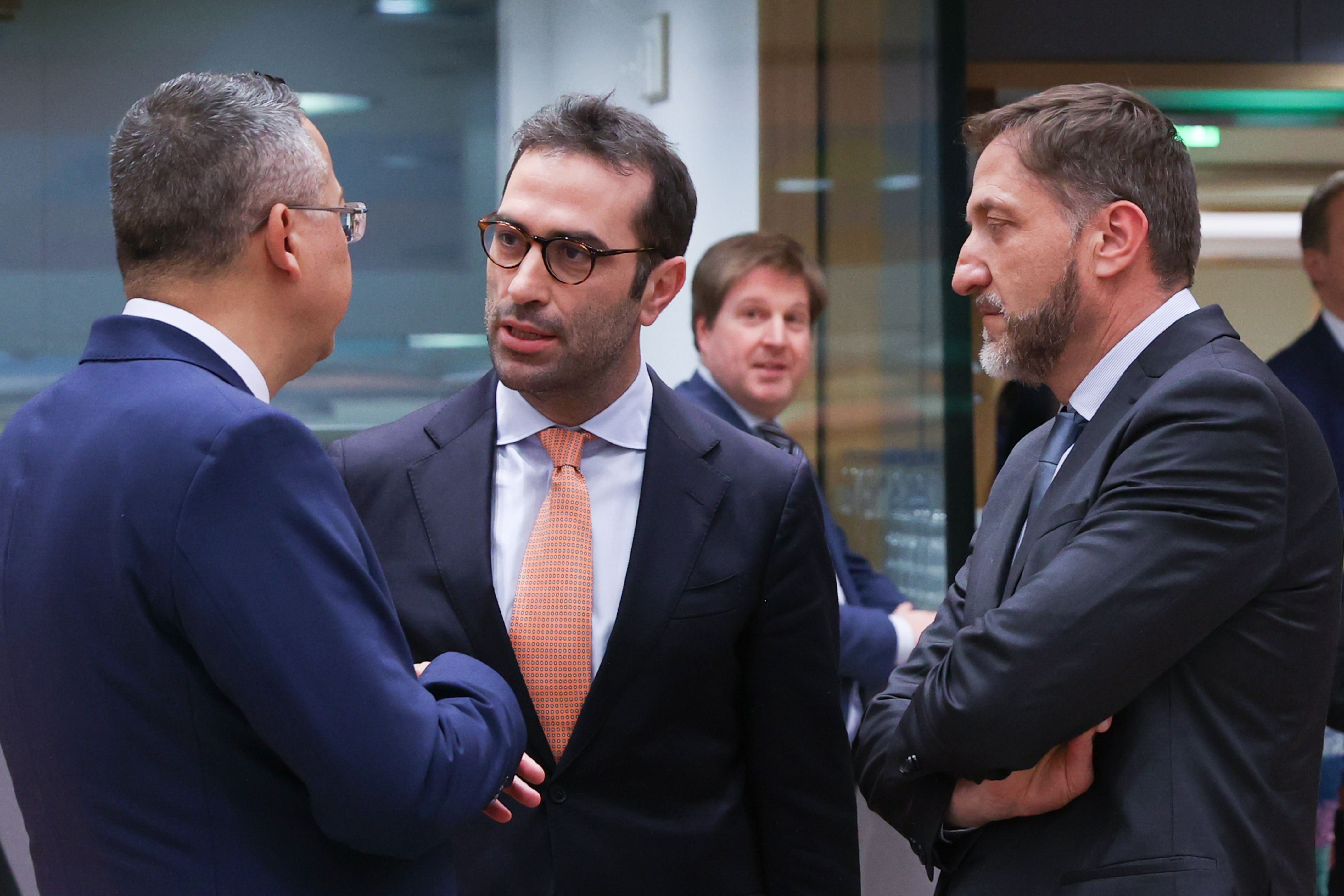 El ministre d'Economia del govern espanyol, Carlos Cuerpo, durant la reunió de l'Eurogrup celebrada aquest dilluns a Brussel·les | Cedida El ministre d'Economia del govern espanyol, Carlos Cuerpo, durant la reunió de l'Eurogrup celebrada aquest dilluns a Brussel·les | Cedida