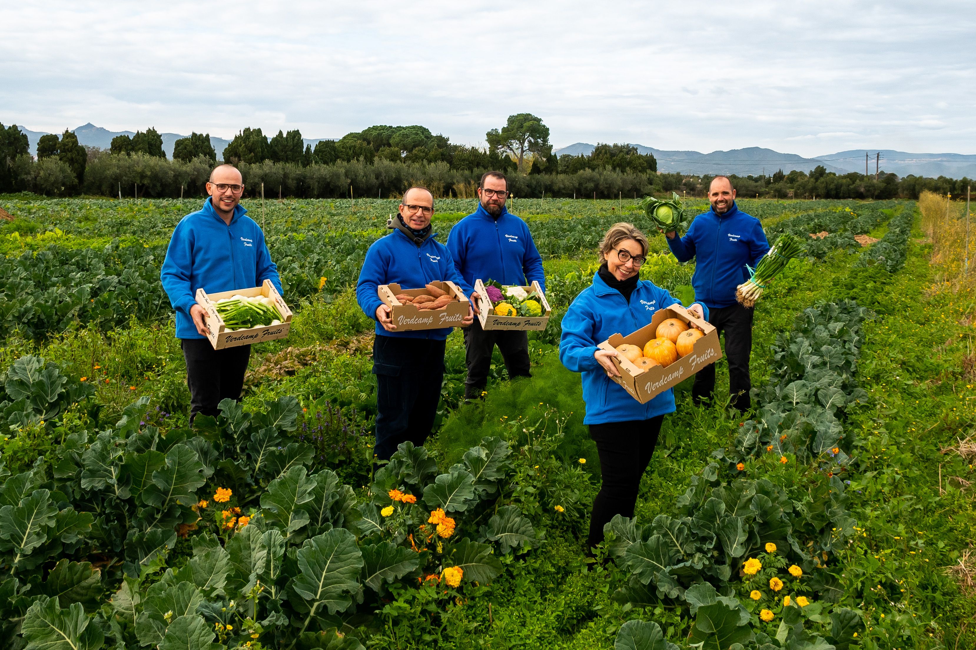La cinquena generació de pagesos de la família Barrabeig-Tost, al capdavant de Verdcamp Fruits | Cedida La cinquena generació de pagesos de la família Barrabeig-Tost, al capdavant de Verdcamp Fruits | Cedida