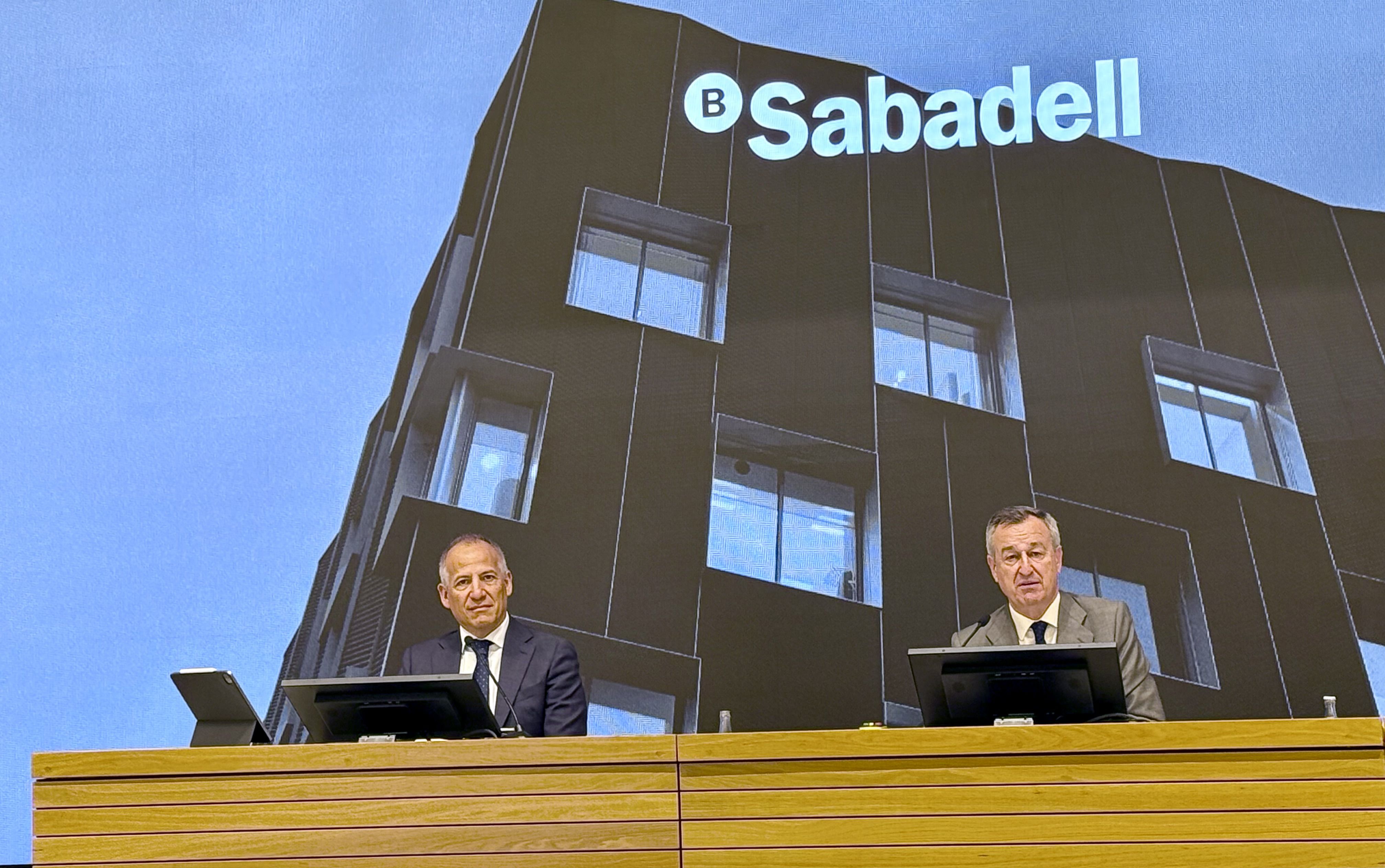 La venda de la filial britànica TSB no canvia tant si prospera l'OPA de BBVA com si no ho fa | ACN