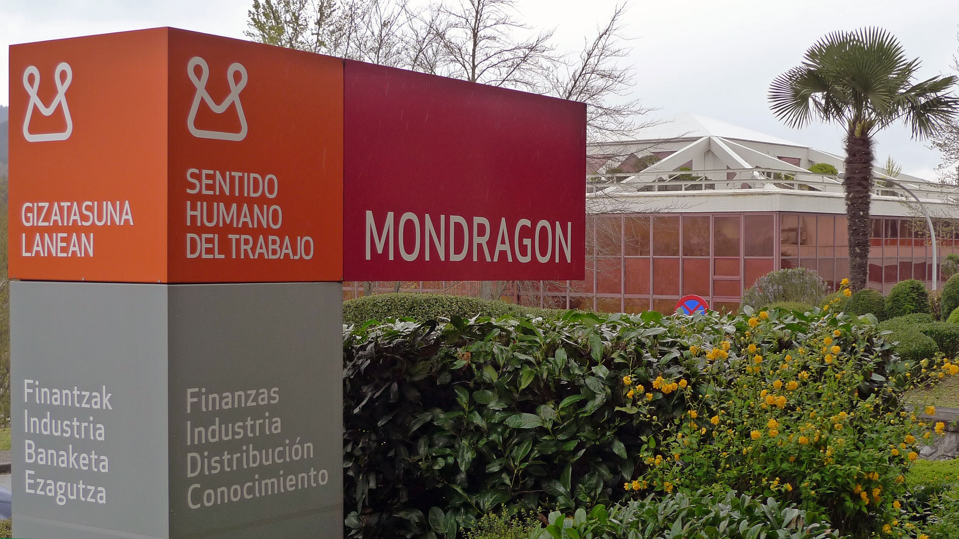 La Corporación Mondragon, en el País Vasco | Colaborativa dot eu (Wikipedia) La Corporación Mondragon, en el País Vasco | Colaborativa dot eu (Wikipedia)