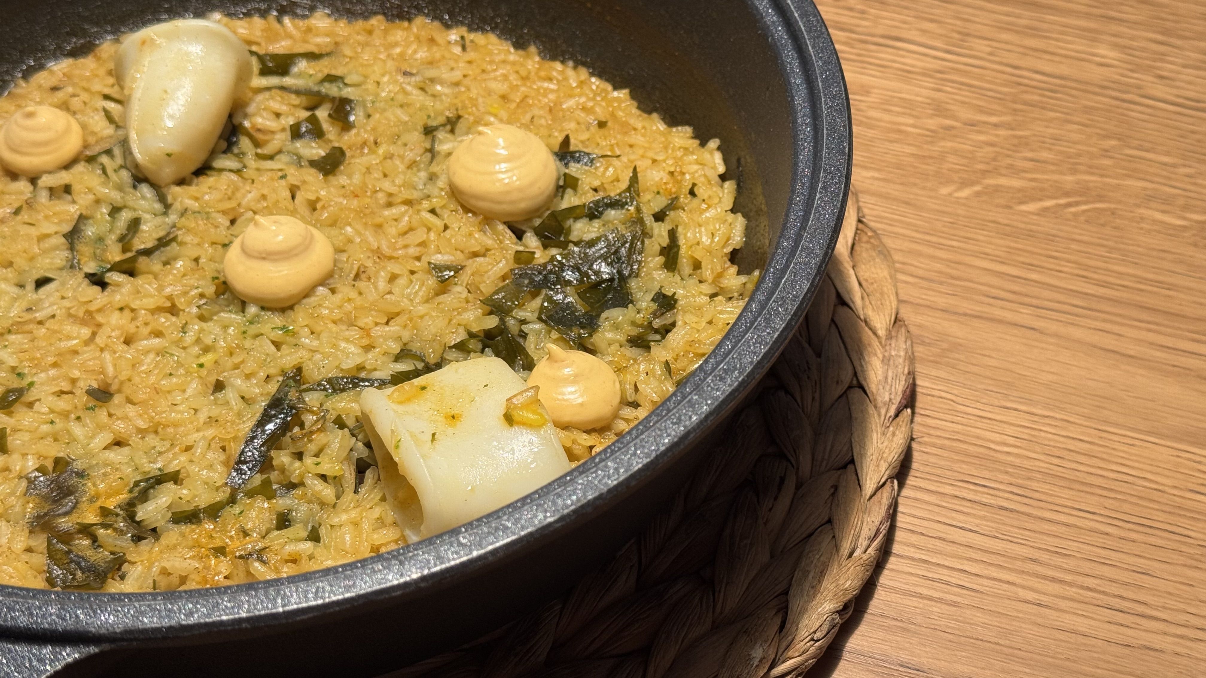 Arròs de calamar, algas y kimchi | Lourdes López Arròs de calamar, algas y kimchi | Lourdes López