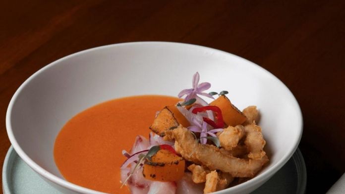 Un ceviche, en el restaurant Macambo de Barcelona del xef Roberto Sihuay Un ceviche, en el restaurant Macambo de Barcelona del xef Roberto Sihuay
