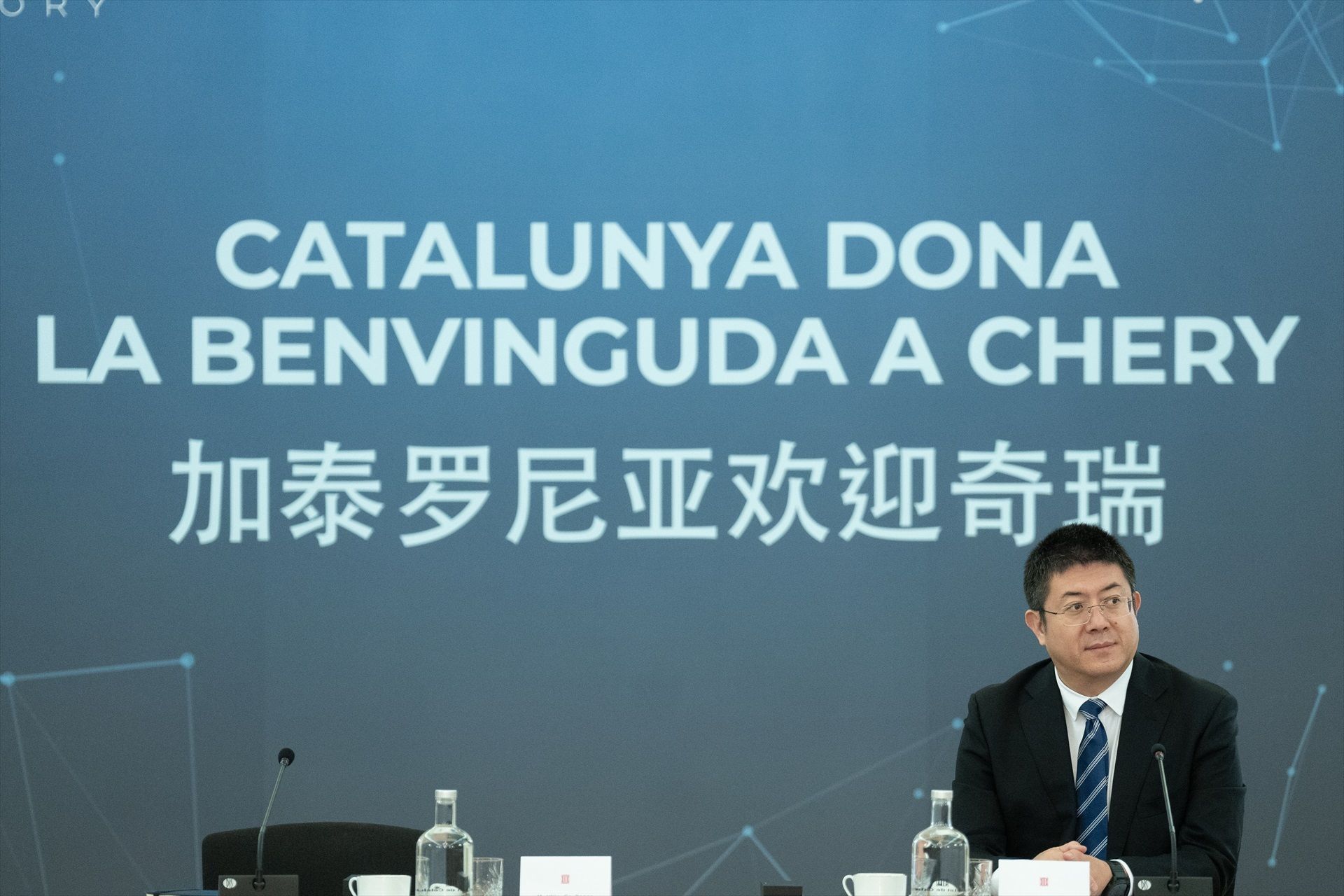 El vicegobernador de la provincia de Anhui, Shan Xiangqian, durante una reunión en el Palau Pedralbes| Europa Press El vicegobernador de la provincia de Anhui, Shan Xiangqian, durante una reunión en el Palau Pedralbes| Europa Press