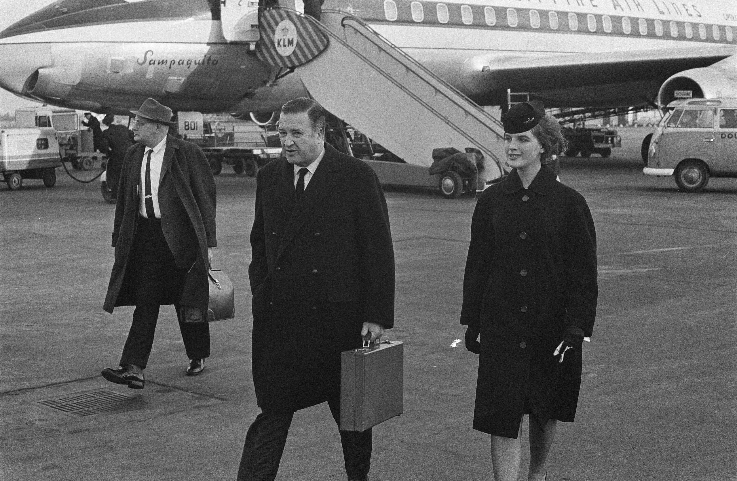 Henry Ford II a l'aeroport d'Amsterdam-Schiphol (Països Baixos) | Hugo van Gelderen / Anefo CC0 1.0 Henry Ford II a l'aeroport d'Amsterdam-Schiphol (Països Baixos) | Hugo van Gelderen / Anefo CC0 1.0