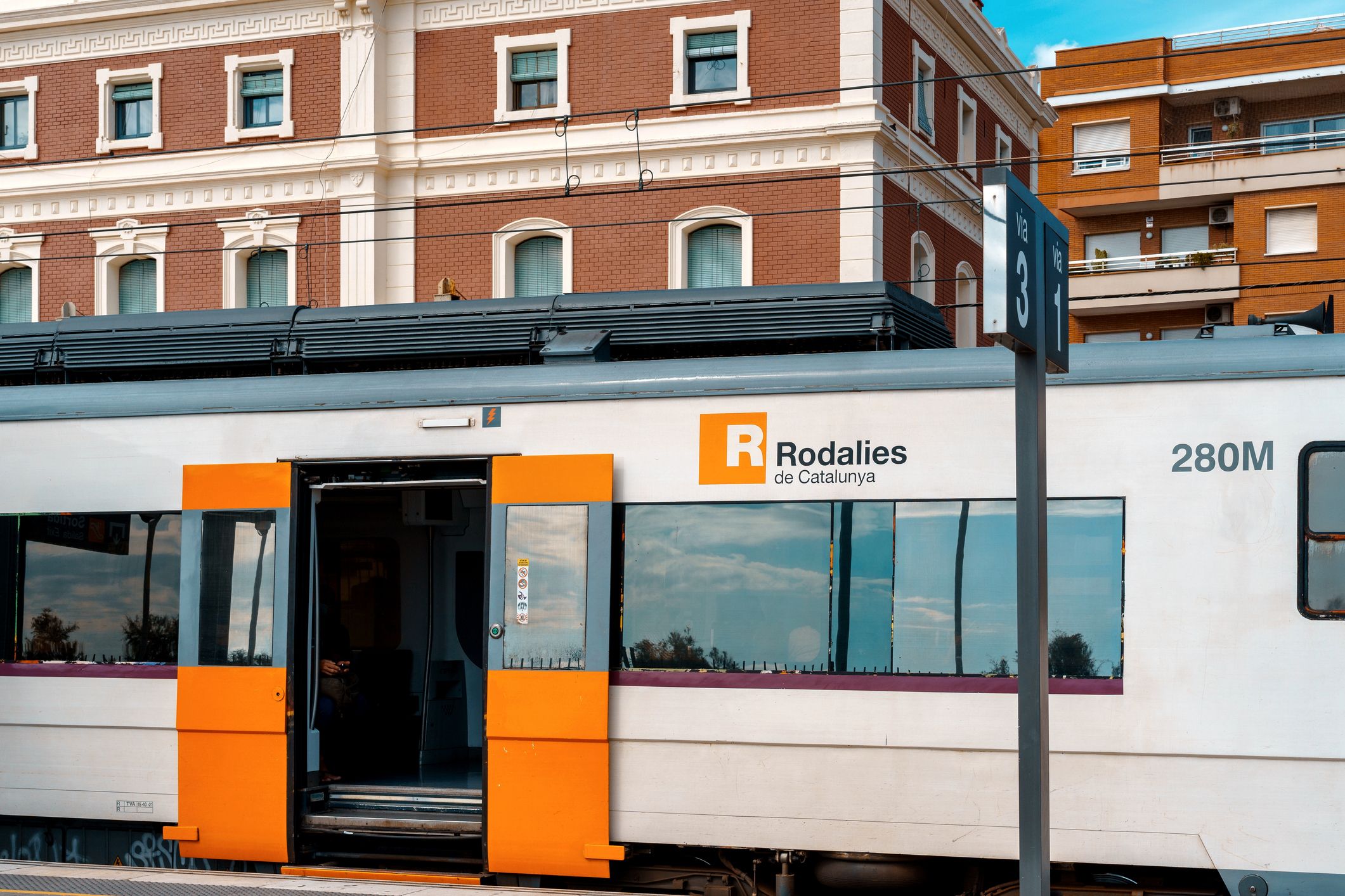 Morell: “El bon funcionament de Rodalies és condició necessària i 'sine qua non' per fer front el majúscul repte que tenim amb l’habitatge” | iStock