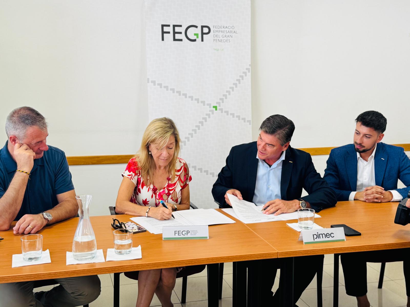Signatura de l'acord entre Pimec i FEGP | Cedida
