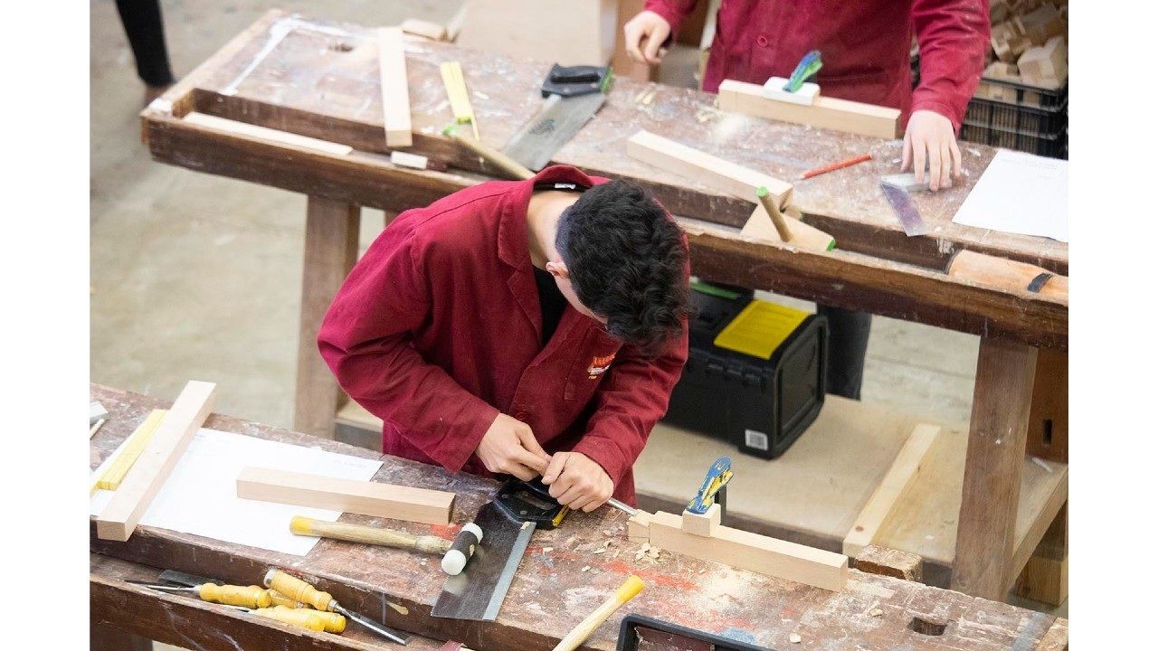 Este nuevo curso 2025-2026 hay un total de 15.232 plazas vacantes de FP | Europa Press