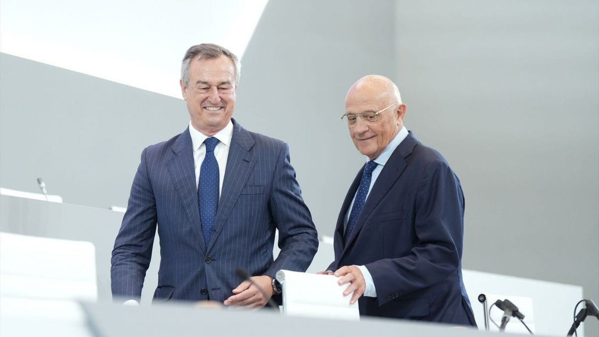 El conseller delegat del Banc Sabadell, César González-Bueno, i el president de l'entitat, Josep Oliu | Europa Press El conseller delegat del Banc Sabadell, César González-Bueno, i el president de l'entitat, Josep Oliu | Europa Press