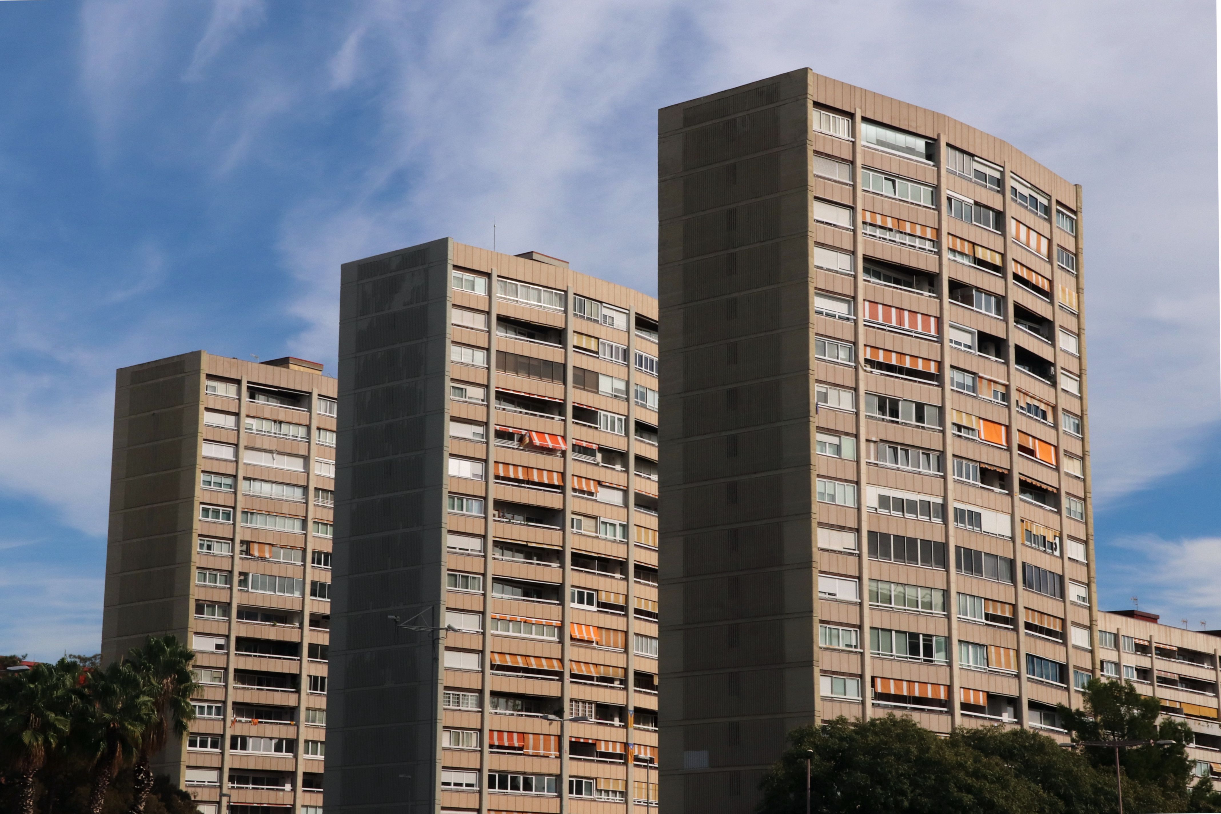 Edificis de blocs de pisos al barri de Sants de Barcelona | Laura Rodríguez / ACN Edificis de blocs de pisos al barri de Sants de Barcelona | Laura Rodríguez / ACN