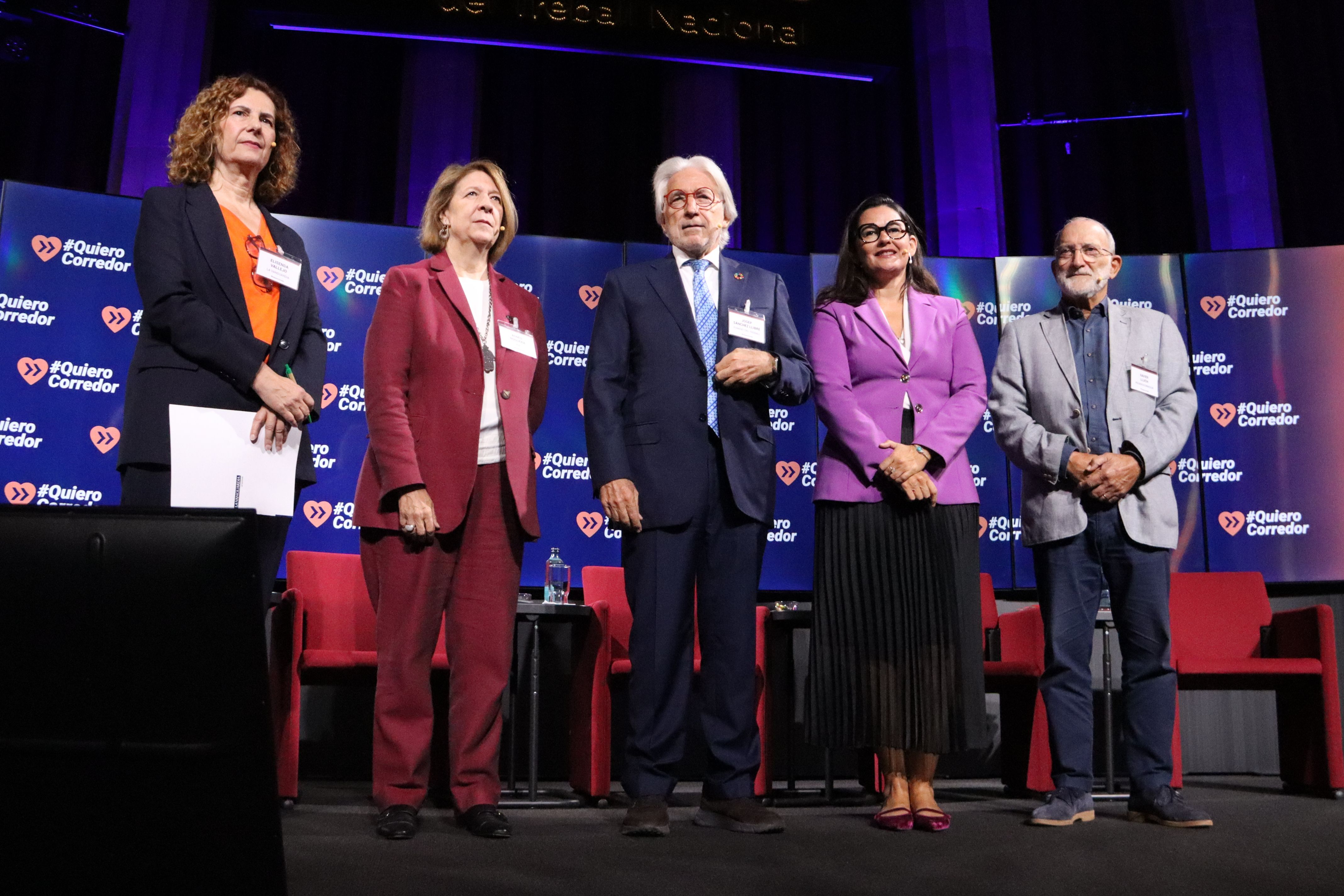 Elisenda Vallejo (La Vanguardia), Agnès Noguera (Associació Valenciana Empresarial), Josep Sánchez-Llibre (Foment del Treball), Mar Alarcón (Foment del Treball) i Xavier Lluch (#QuieroCorredor) | ACN Elisenda Vallejo (La Vanguardia), Agnès Noguera (Associació Valenciana Empresarial), Josep Sánchez-Llibre (Foment del Treball), Mar Alarcón (Foment del Treball) i Xavier Lluch (#QuieroCorredor) | ACN