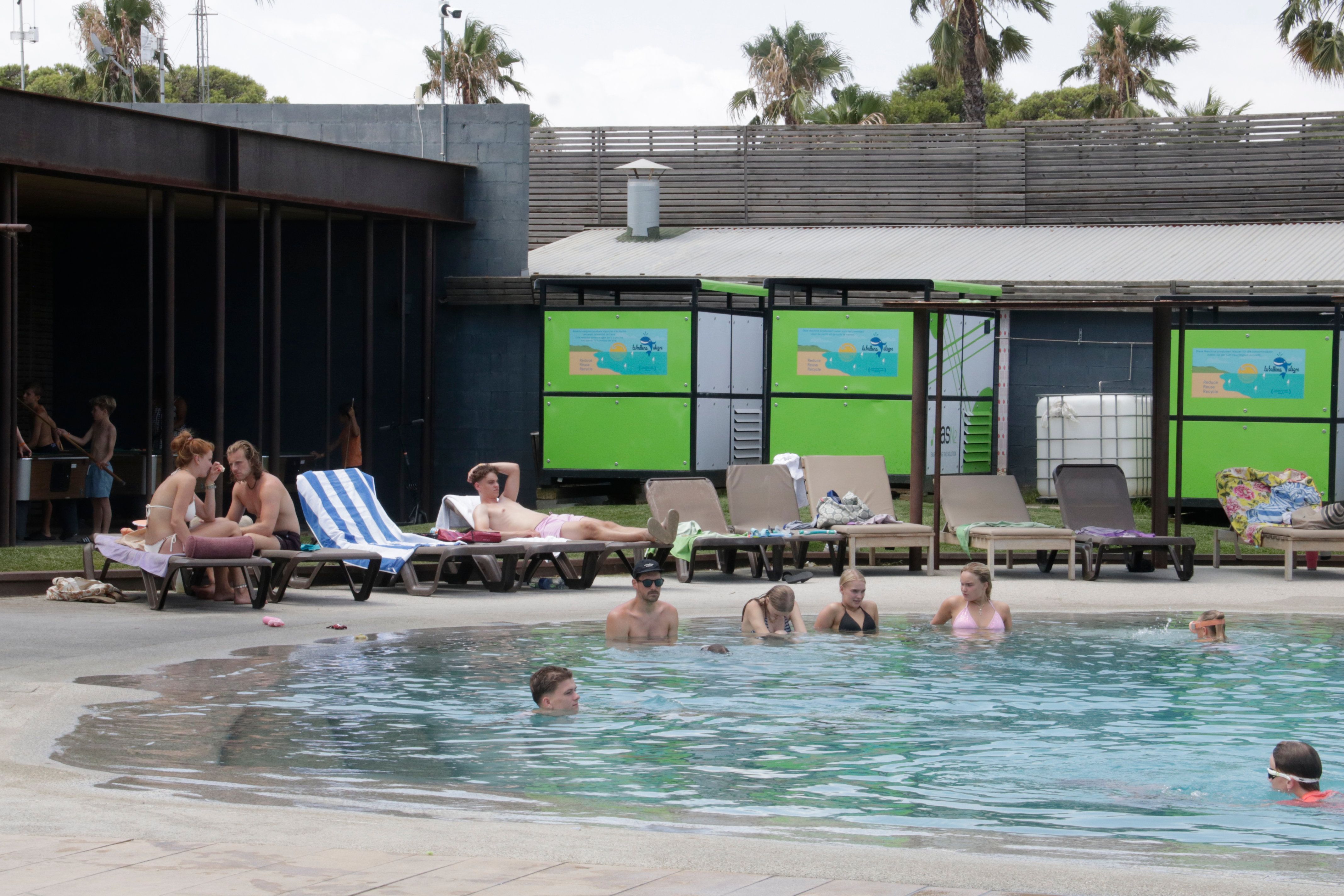 Una de las piscinas de un camping de Sant Pere Pescador | ACN