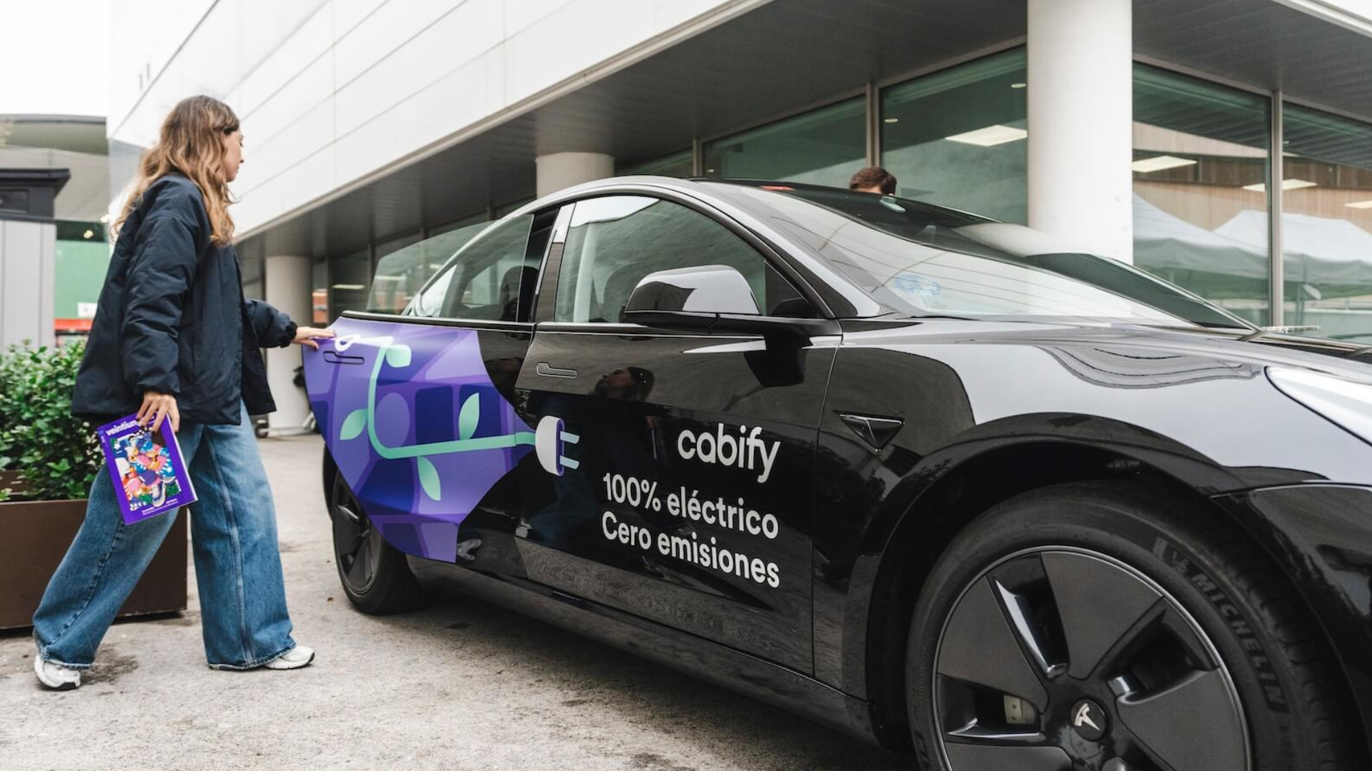 Uno de los coches eléctricos de Cabify | Cabify