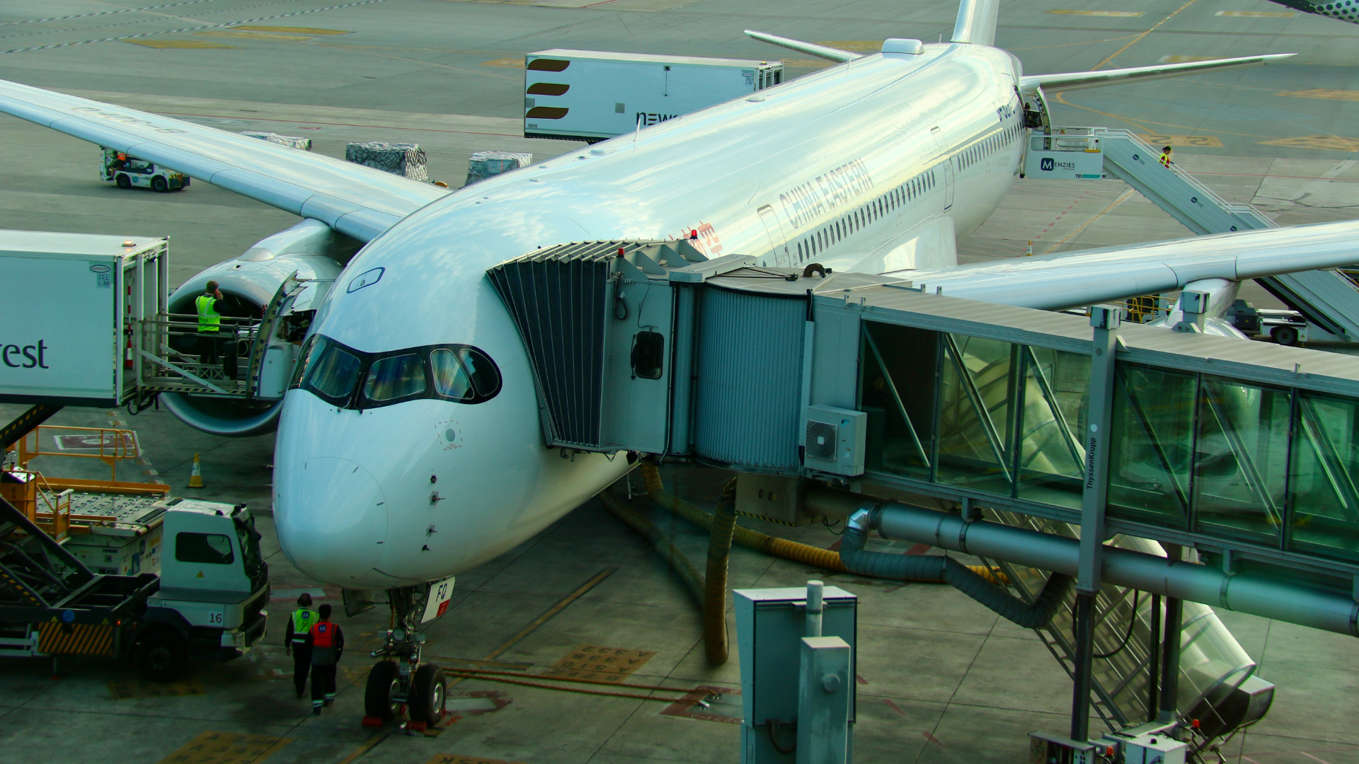 L'Airbus A350-900 que operarà la nova ruta entre Barcelona i Shanghai | Àlex Recolons (ACN) L'Airbus A350-900 que operarà la nova ruta entre Barcelona i Shanghai | Àlex Recolons (ACN)