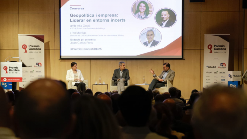 Inka Guixà, CEO de La Farga, y Pol Morillas, director del Barcelona Centre for International Affairs (CIDOB) conversan sobre geopolítica en tiempos de incertidumbre | Cedida Inka Guixà, CEO de La Farga, y Pol Morillas, director del Barcelona Centre for International Affairs (CIDOB) conversan sobre geopolítica en tiempos de incertidumbre | Cedida
