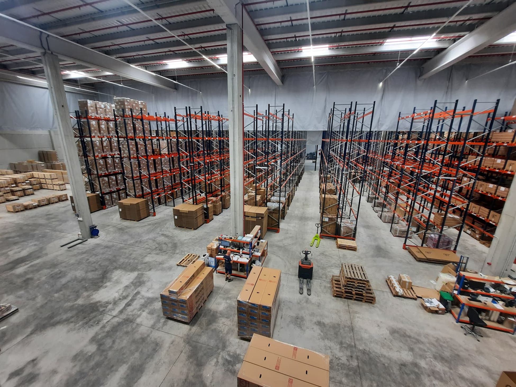 Janvi Logistics gestiona les necesitats d'emmagatzematge