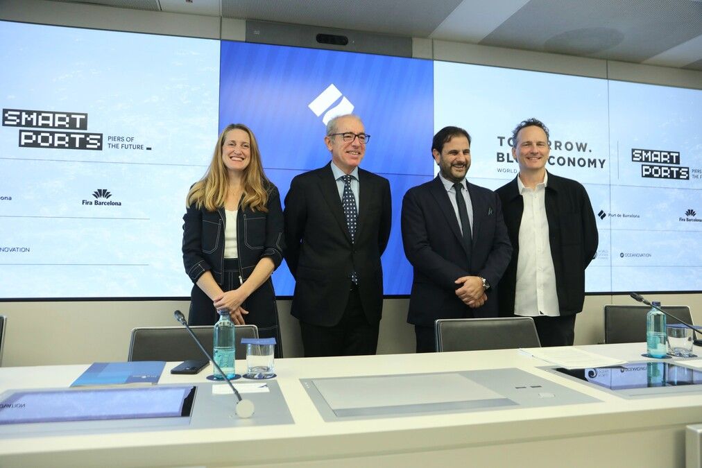 D'esquerra a dreta: Nadia Quevedo (Ajuntament de Barcelona), José Alberto Carbonell (Port de Barcelona), Ugo Valenti (Tomorrow Blue Economy), i Stewart Sarkozy-Banoczy (WOC) | Cedida