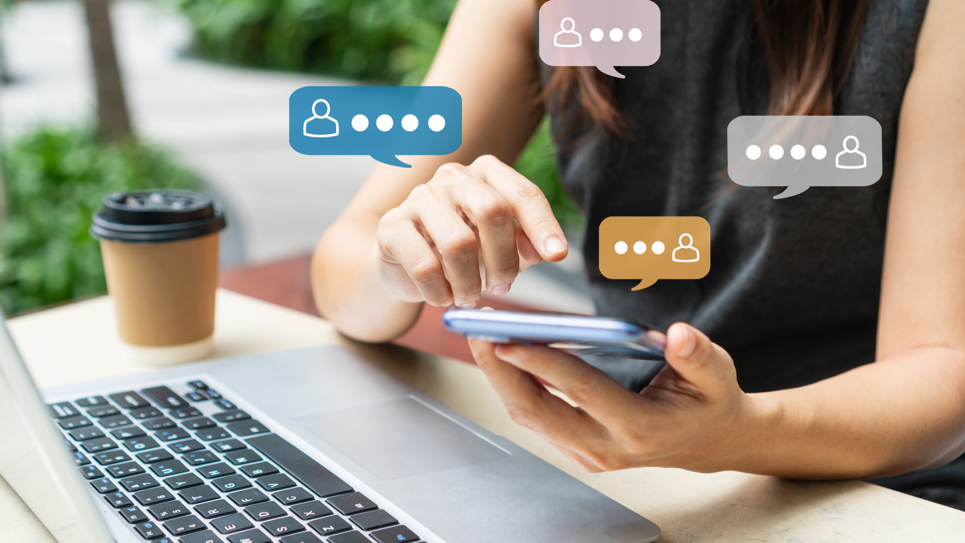 Grupos familiares, escolares, de trabajo o de amigos conviven dentro de la misma pantalla cuando hablamos de WhatsApp | iStock Grupos familiares, escolares, de trabajo o de amigos conviven dentro de la misma pantalla cuando hablamos de WhatsApp | iStock