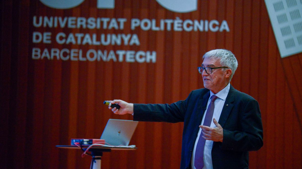 Mateo Valero ha rememorat la història del BSC i ha repassat les principals àrees d'actuació | Cedida Mateo Valero ha rememorat la història del BSC i ha repassat les principals àrees d'actuació | Cedida