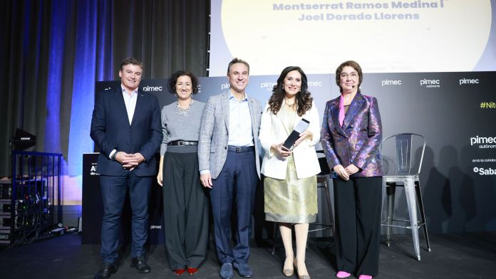 Los impulsores de The CoMaking Space, Montserrat Ramos y Joel Dorado, reciben el 'Reconocimiento a la capacidad de reinvención' | Cedida Los impulsores de The CoMaking Space, Montserrat Ramos y Joel Dorado, reciben el 'Reconocimiento a la capacidad de reinvención' | Cedida