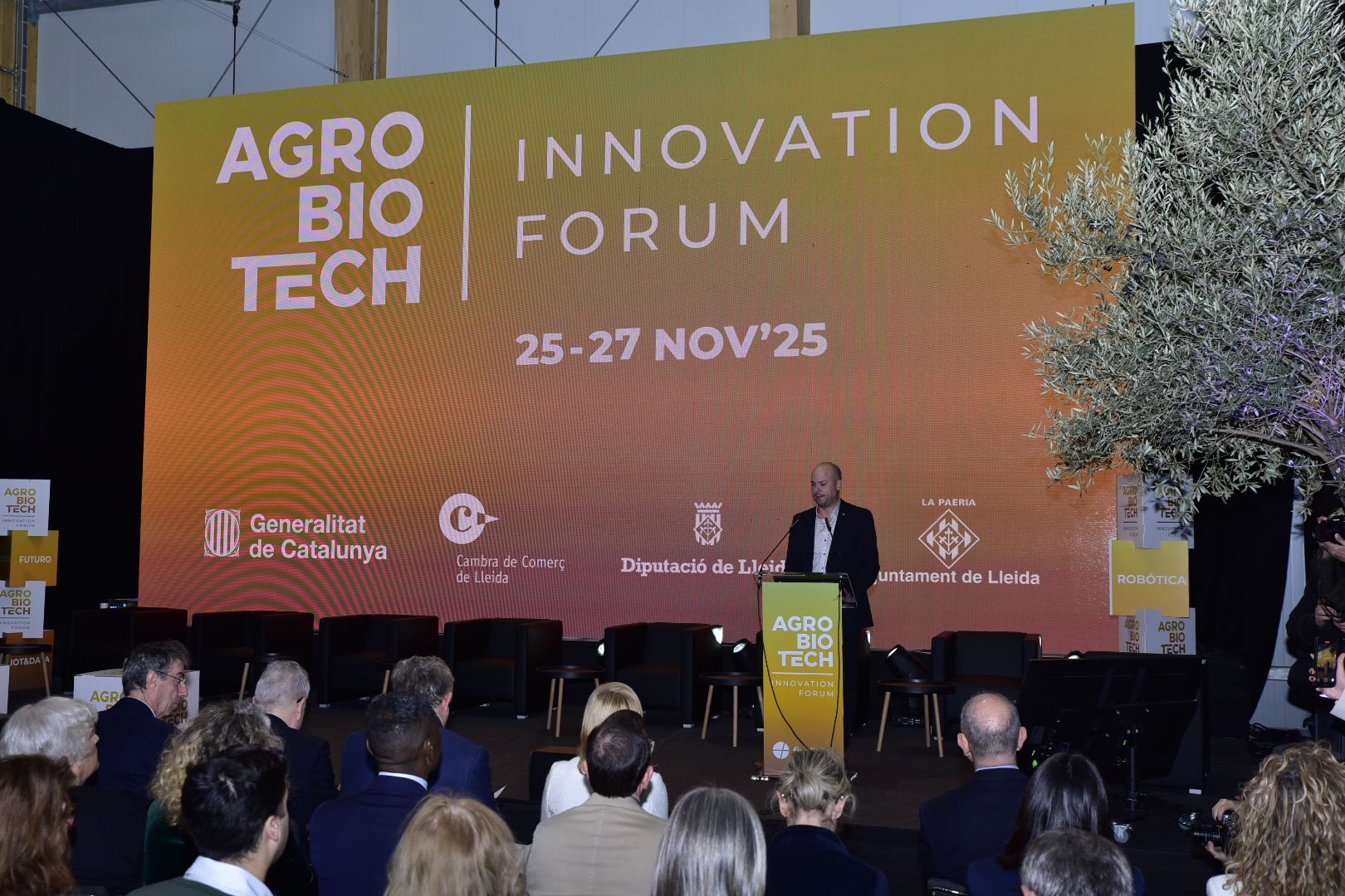 El vicepresident del Patronat de Promoció Econòmica de la Diputació de Lleida, Jordi Verdú, durant la inauguració de l'Agrobiotech Innovation Forum | Cedida