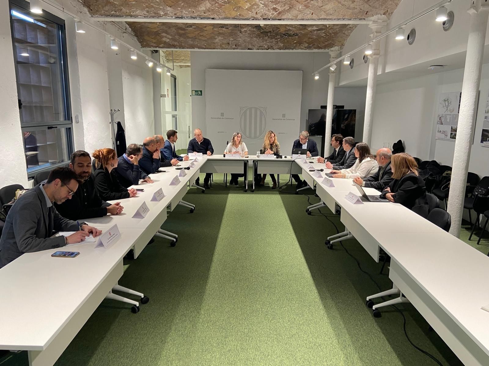 Reunió de presentació de la nova xarxa de busos interurbans | Europa Press