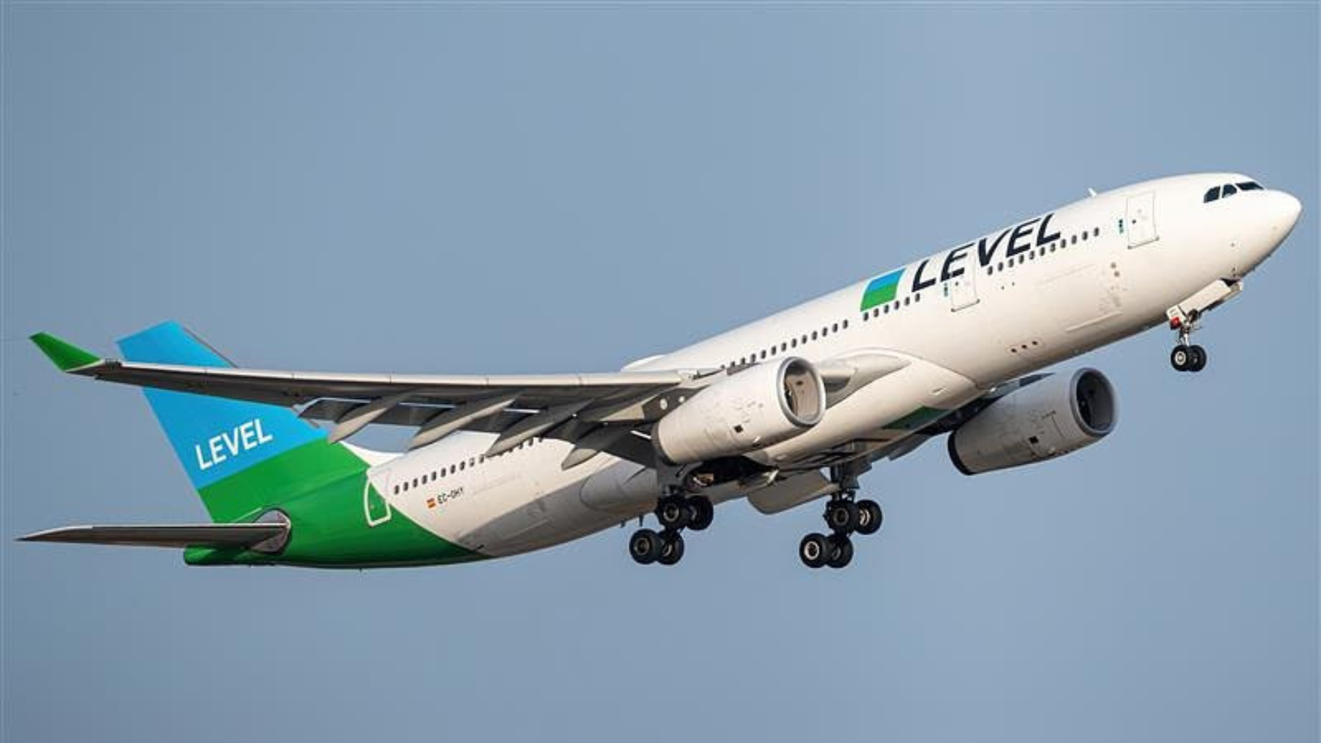 Un avión de LEVEL en fase de despegue | Cedida Un avión de LEVEL en fase de despegue | Cedida