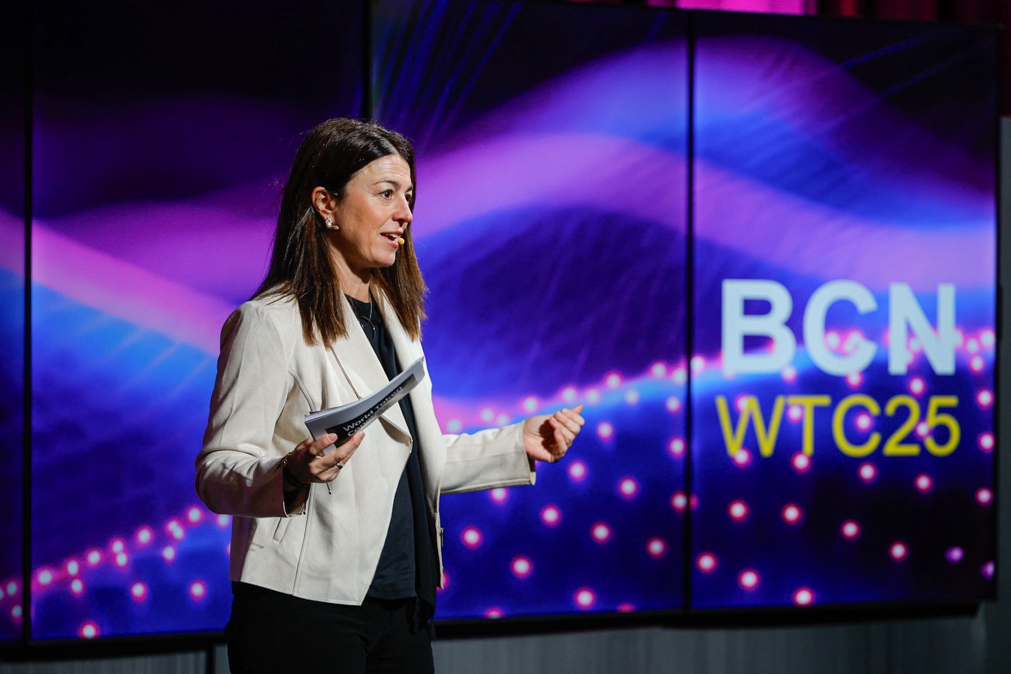 La directora de Innovación de Foment, Maria Mora, durante su intervención en el World Token Congress 2025 | Cedida por Foment del Treball