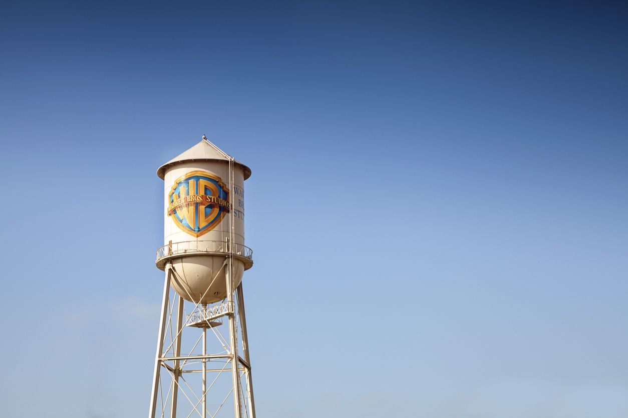 El logo de los estudios cinematográficos Warner Bros | iStock