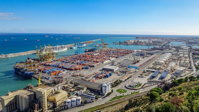 El Puerto de Barcelona | iStock