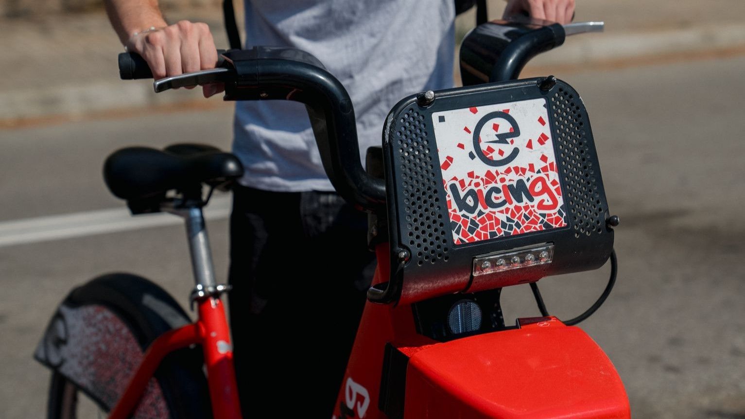 El Ajuntament incrementa un 15% los precios por viaje de Bicing, pero mantiene el coste de las suscripciones | Elena Pastor (Imatges Barcelona)