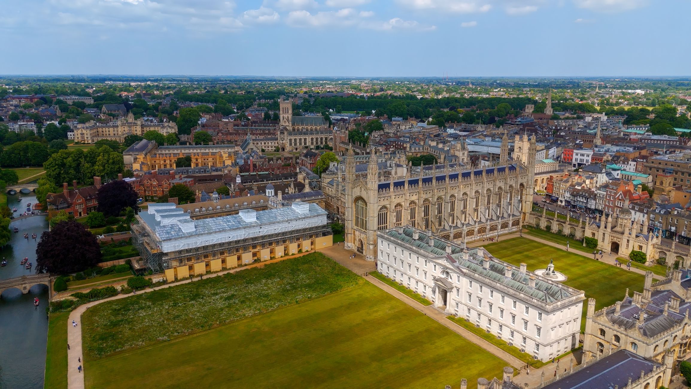El Reino Unido, con Oxford y Cambridge (en la imagen) en el podio, dominan la creación de valor en forma de 'spinouts' universitarias en Europa | cineman69 (iStock)