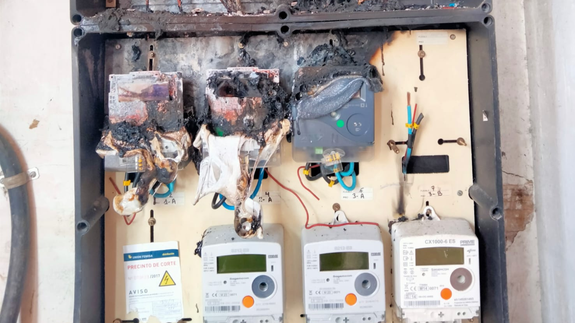 Conexión eléctrica manipulada detectada por la distribuidora de Naturgy | Cedida