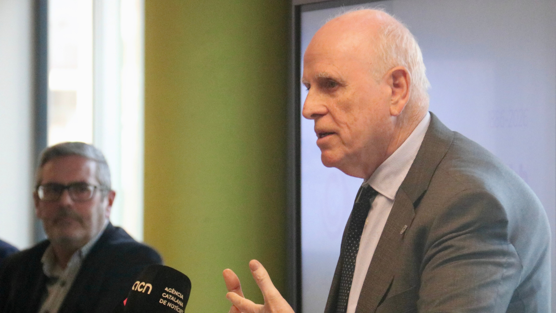 El president de la Cambra de Comerç de Terrassa, Ramon Talamàs, en roda de premsa aquest dilluns | Albert Segura (ACN)