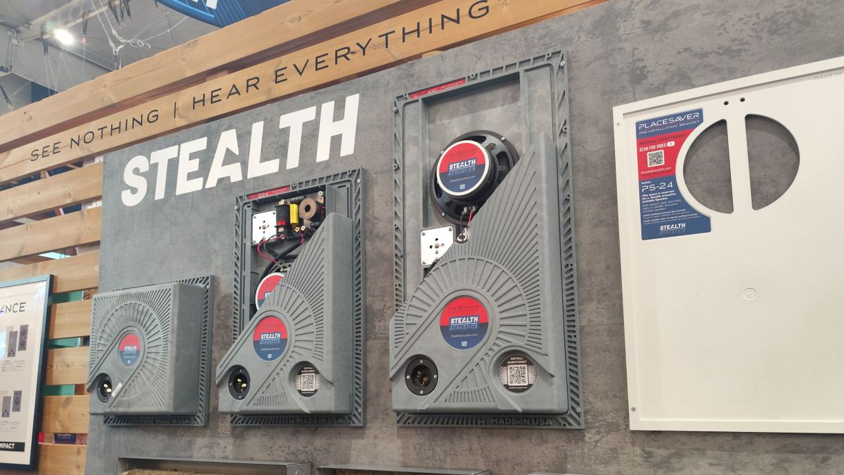 Los altavoces "invisibles" de Stealth, vistos desde detrás (la parte que queda escondida) | Marc Vilajosana