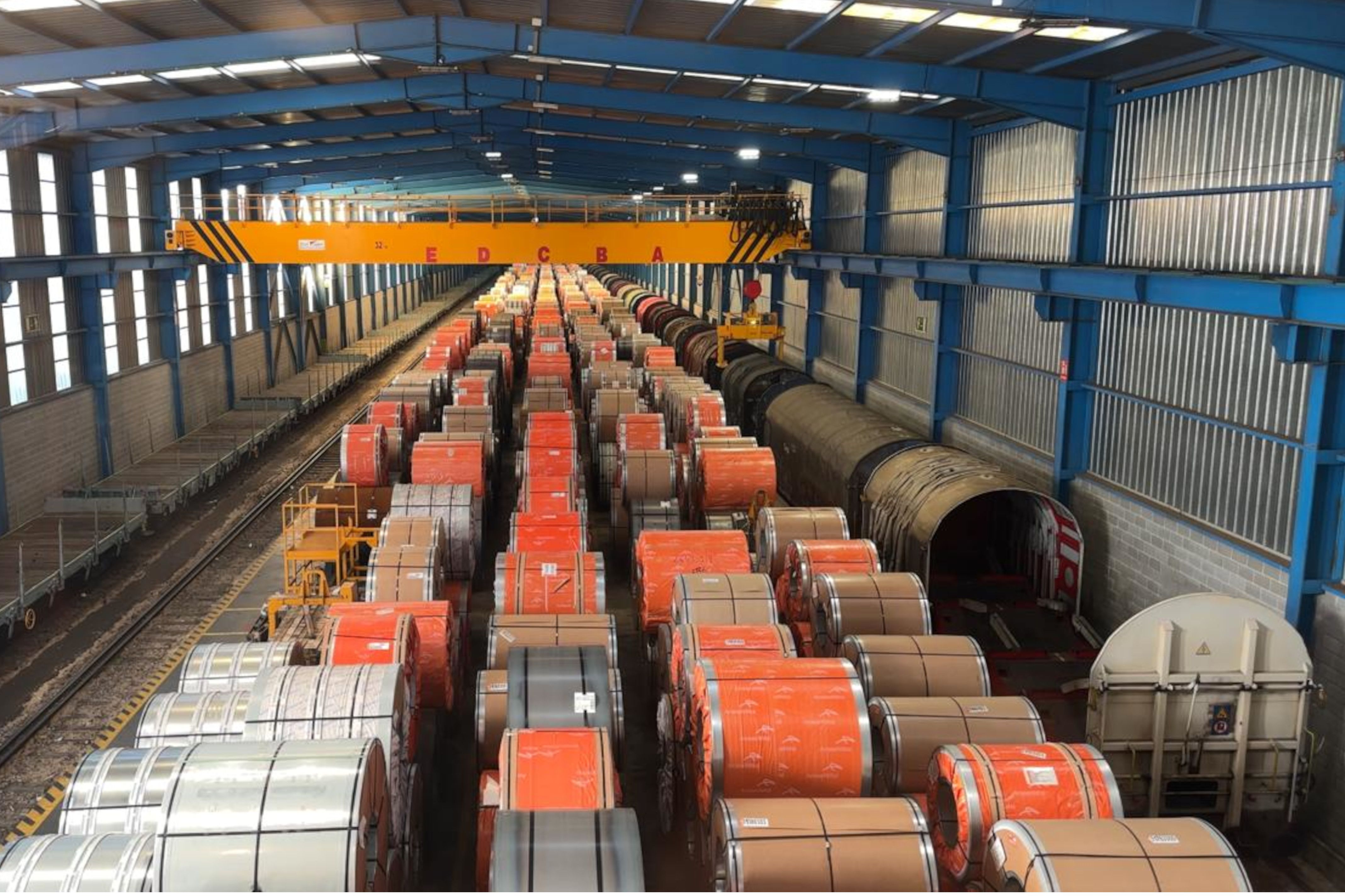 La compañía Railsider Mediterraneo tiene 23.000 toneladas de acero inmovilizadas en Portbou por el corte en el túnel de Rubí | Maria Garcia (ACN)