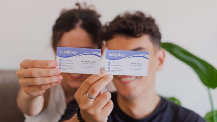 Olga Perxés i Nizar Gaabour estan especialitzats en la captació de talent per a empreses de transport i logística