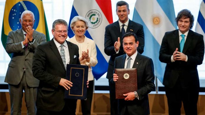 Cerimònia de la firma del tractat de Mercosur | Heute (Reuters) Cerimònia de la firma del tractat de Mercosur | Heute (Reuters)