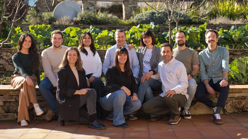 L’equip d’AlmaNatura, la primera empresa B Corp a Espanya | Cedida