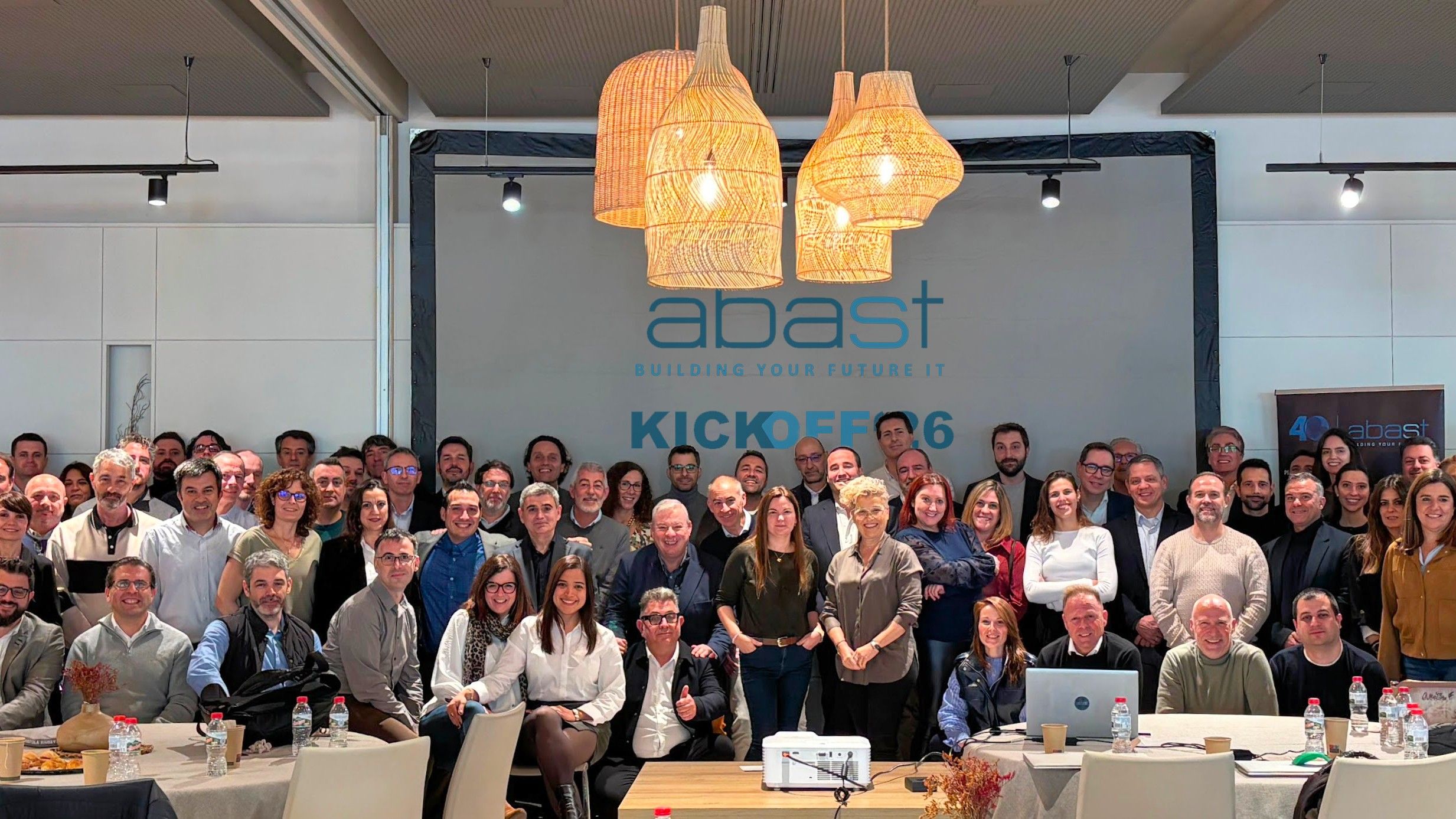 Treballadors d'Abast durant l'acte de d'inici d'any de l'empresa del 2026 | Cedida