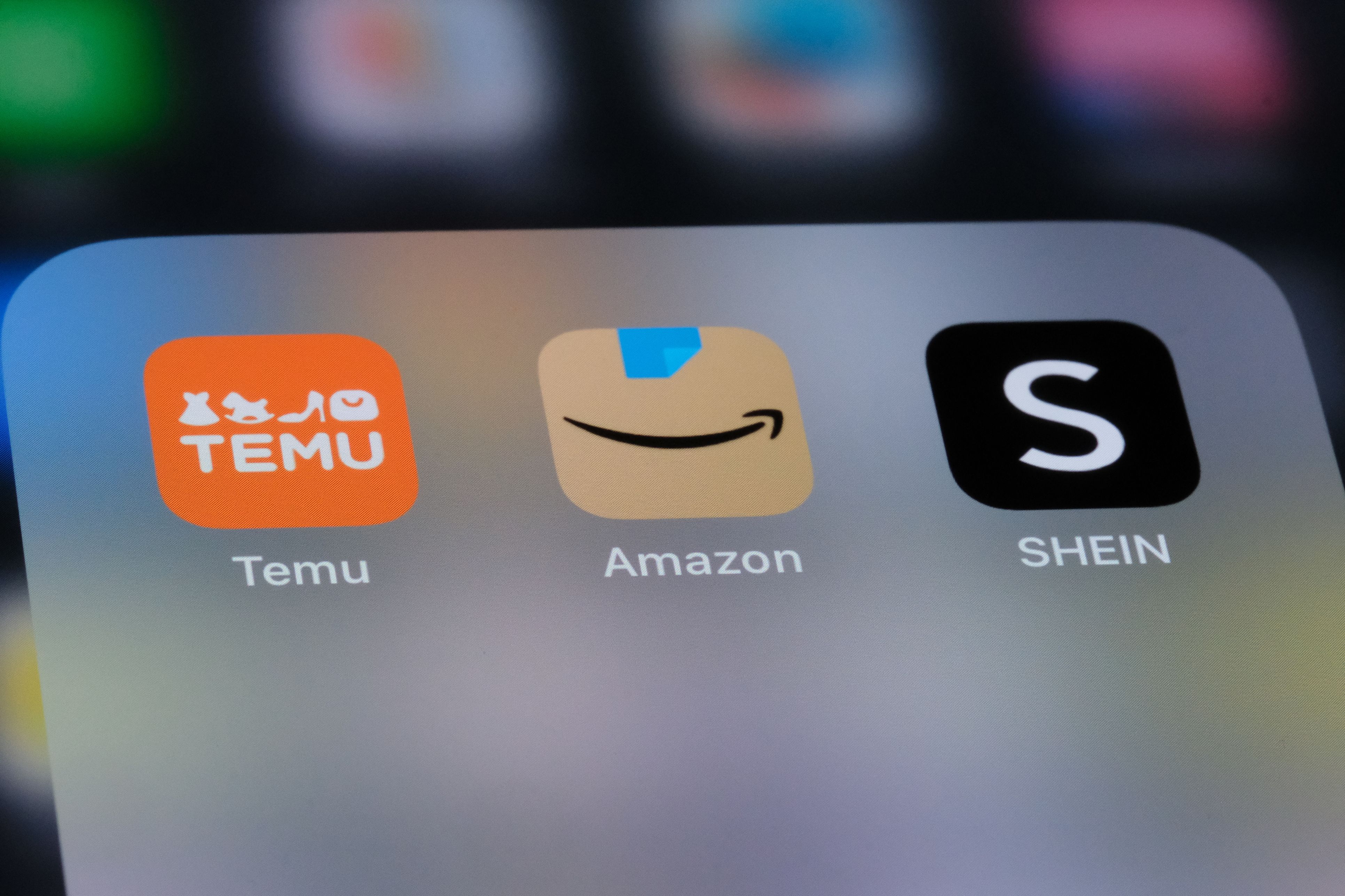 Icones de les aplicacions Temu, Amazon i Shein | iStock