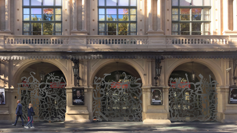 ‘Constelaciones’, las puertas escultóricas de Jaume Plensa que lucen en el Liceo | Amics de la Rambla