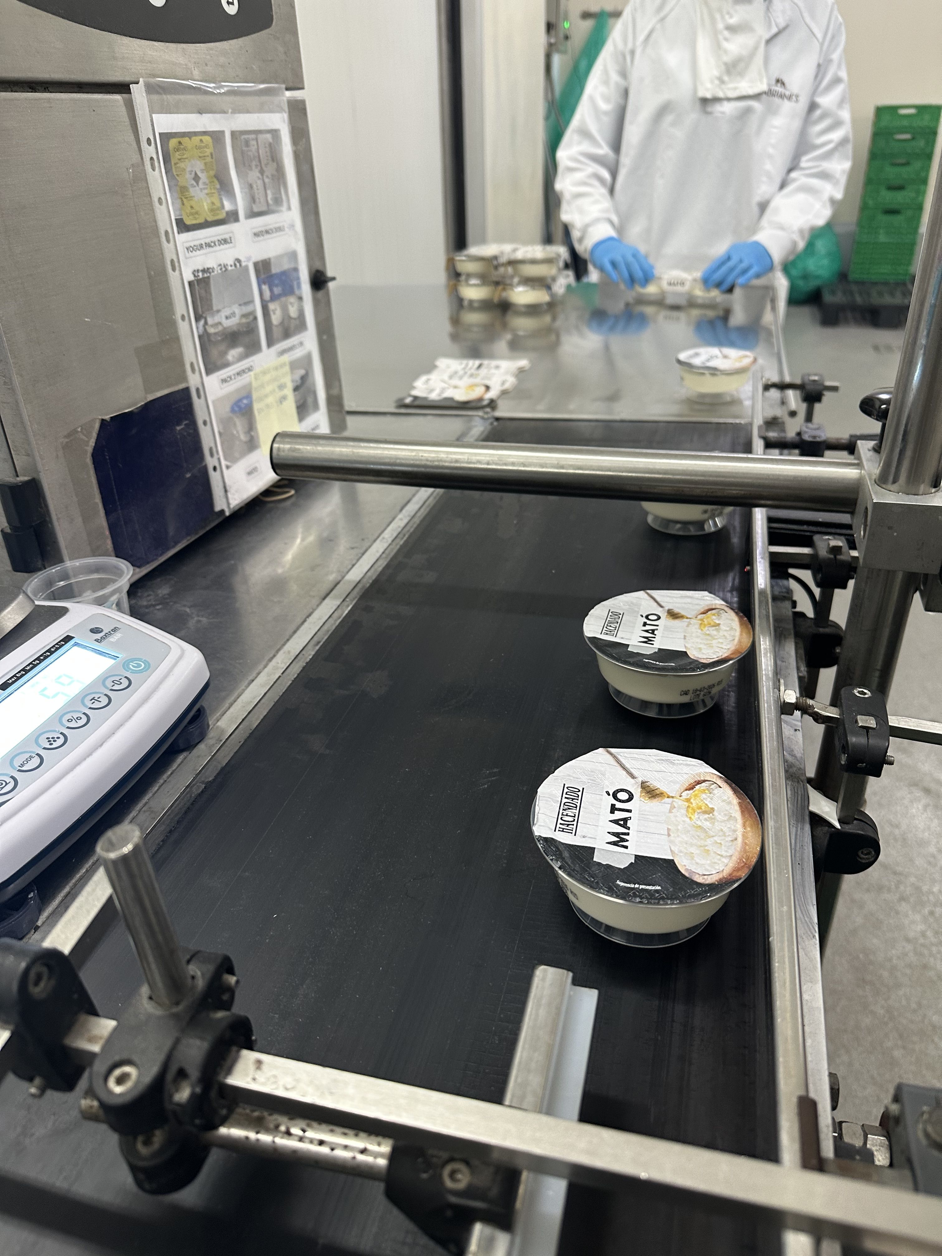 Làctics Masachs fa més de cinquanta anys que elabora mató | Cedida Làctics Masachs fa més de cinquanta anys que elabora mató | Cedida