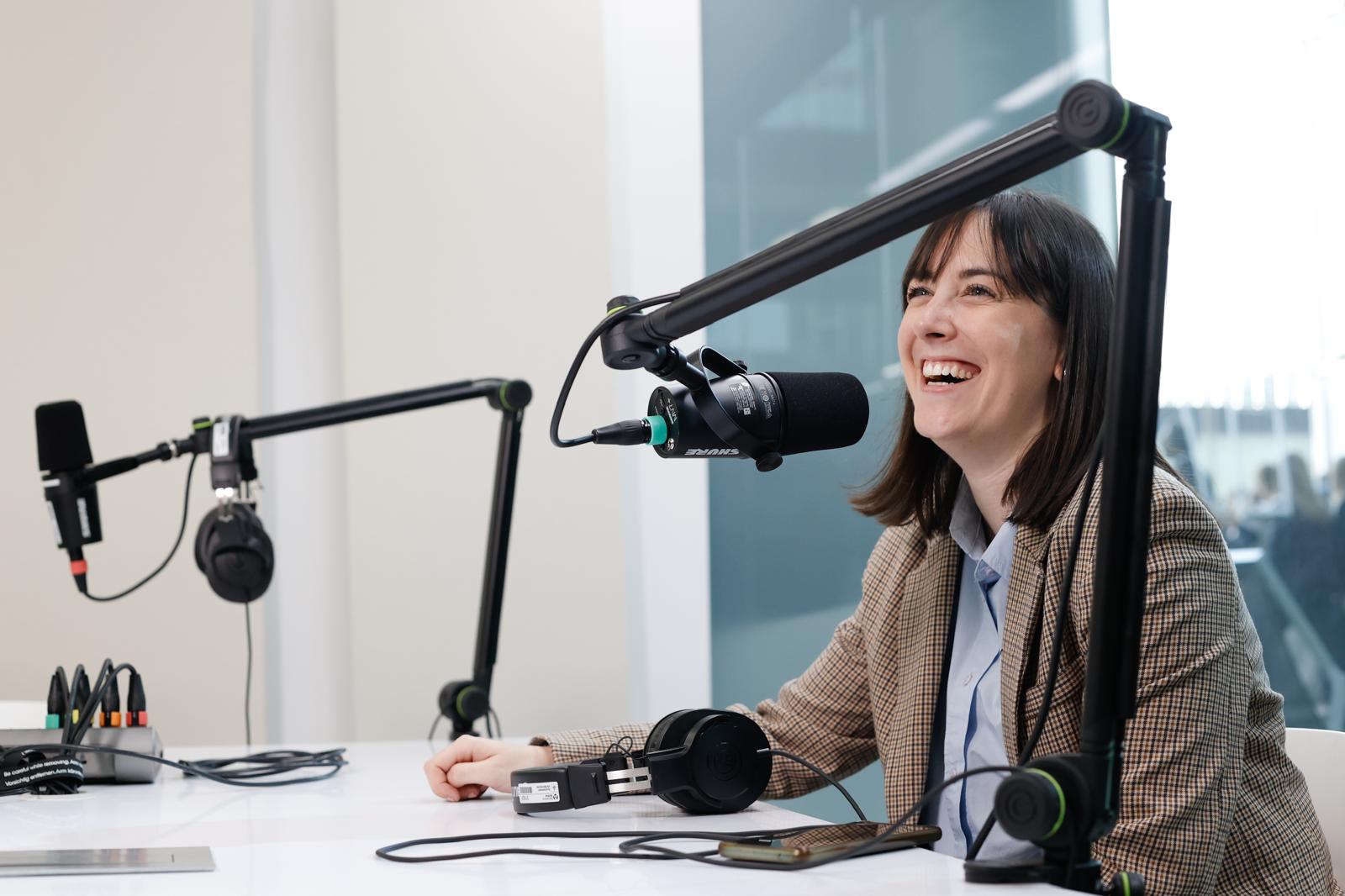 Elena Losantos, CEO d'Identify Travel, durant l'enregistrament de l'episodi d'Històries d'Èxit a Lidera, el nou espai de Barcelona Activa al MediaTIC | Cedida