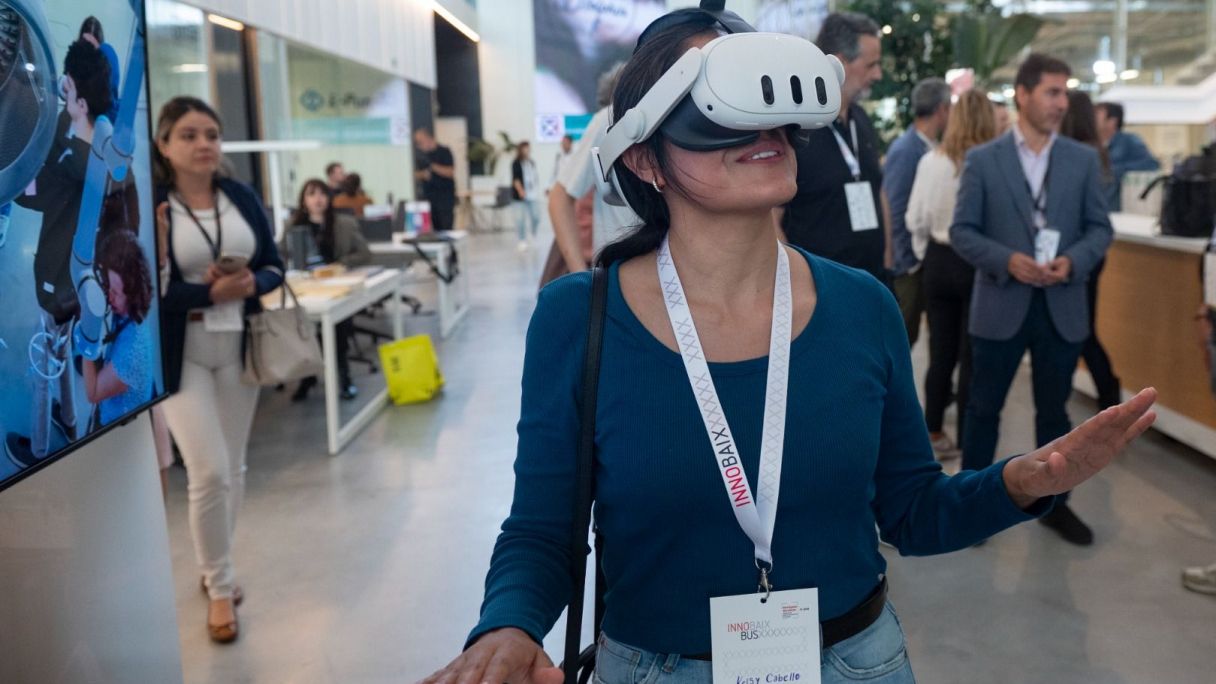 Les ulleres de realitat virtual, una experiència immersiva en ple DFactory Barcelona | CZFB