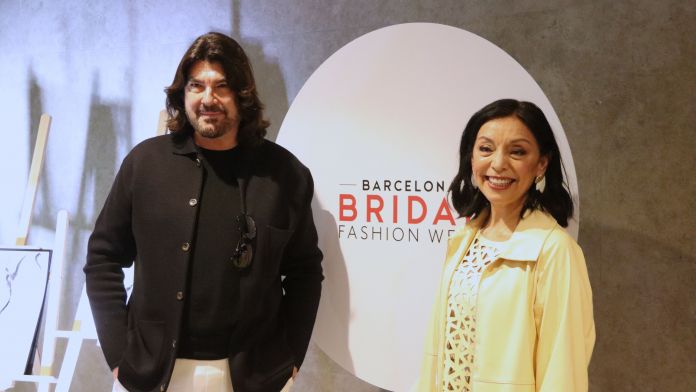 La directora de la BBFW, Albasarí Caro i el dissenyador francès Stéphane Rolland