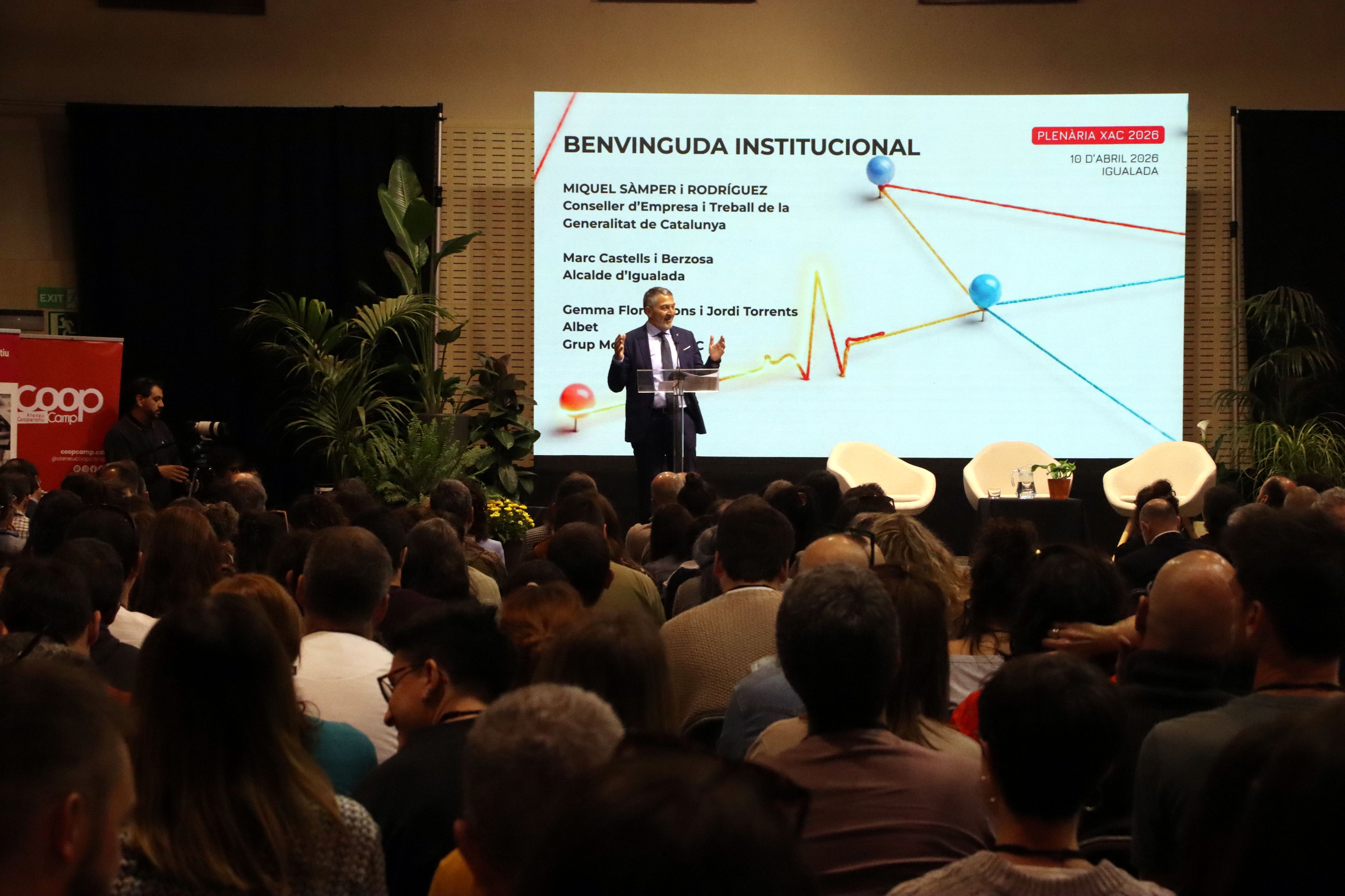 El conseller Miquel Sàmper ha inaugurat la jornada de la Xarxa d'Ateneus Cooperatius a Igualada | Mar Martí (ACN)