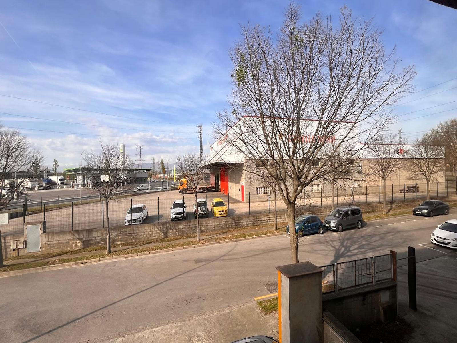 La nueva nave de Murallatrans, en Vic La nueva nave de Murallatrans, en Vic