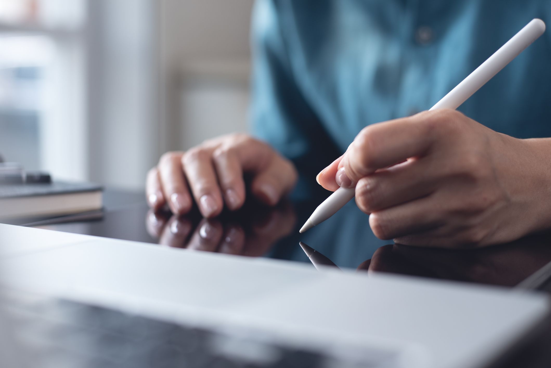 Para la constitución de las 2.469 empresas se suscribieron algo más de 90,44 millones de euros | Tippapatt (iStock)