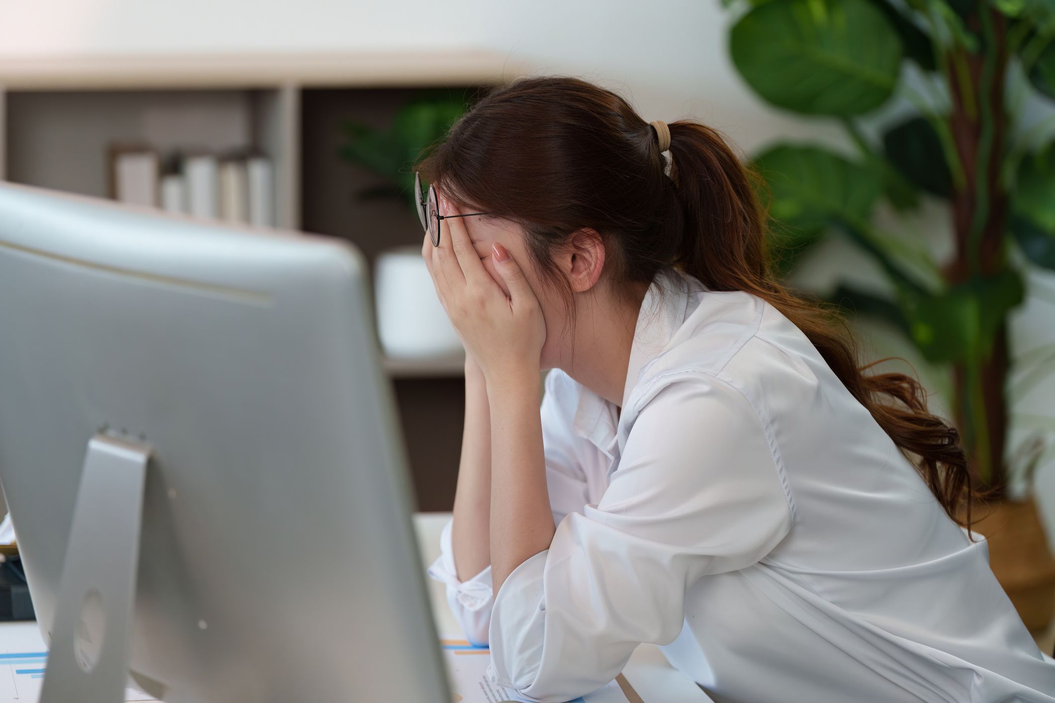 El 'burnout' es un síndrome derivado del estrés laboral crónico, caracterizado por agotamiento físico, mental y emocional, y pérdida de eficacia | iStock